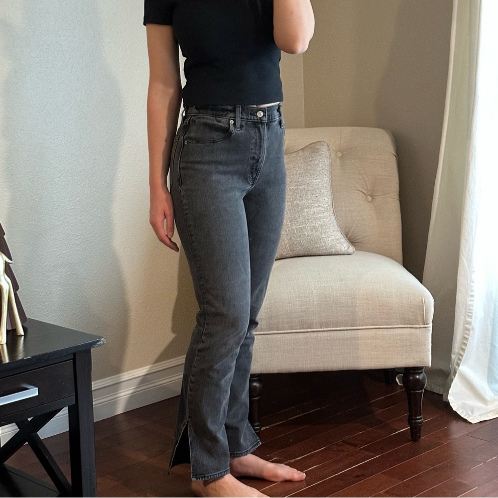 Abercrombie & Fitch Grey The 90’s Ultra High Rise Straight Leg Jeans - Picture 3 of 6